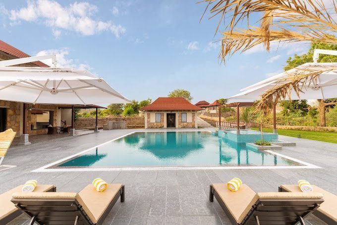 luxury-resort-in-eklingji